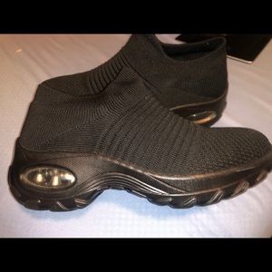 Woman’s Slip On Nursing Shoes